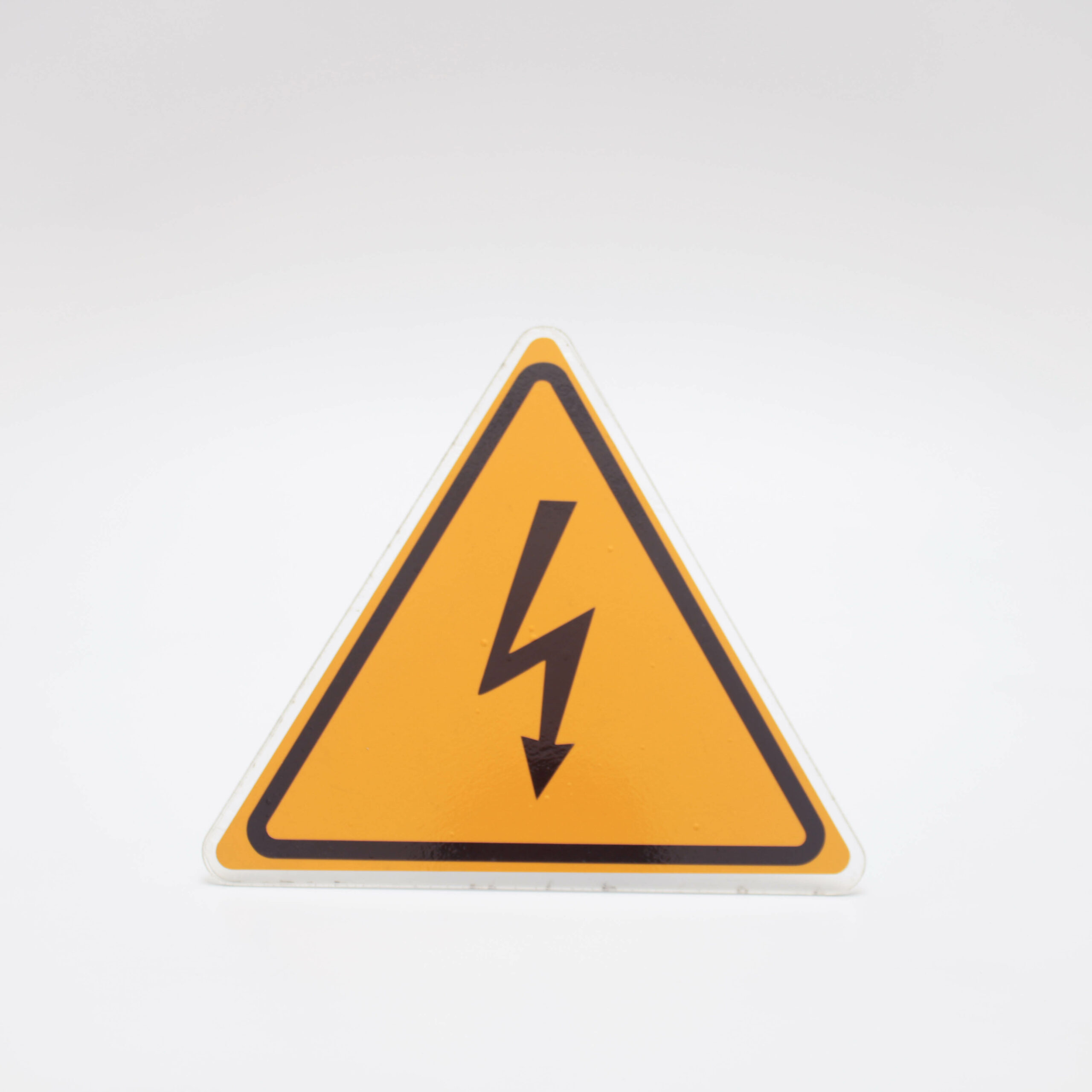 Señalización de Peligro Riesgo Eléctrico - Image 7